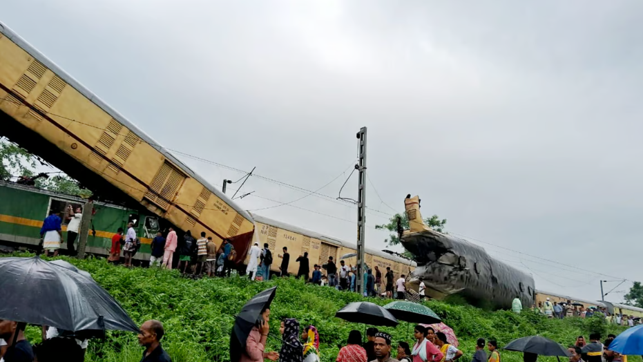 The death toll in the Kanchanjungha Express-goods train collision has risen to eight, said officials on Monday