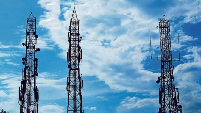 5G spectrum auction sees bids worth over Rs 11,000 cr