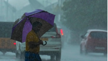 The IMD forecasts a temperature dip of 2–4°C in the next 24 hours, with widespread rainfall likely from June 13 to 17. Thunderstorms and heavy rain, accompanied by lightning and winds up to 40 km/h, are expected in several districts including Ganjam, Gajapati, Koraput, and Malkangiri