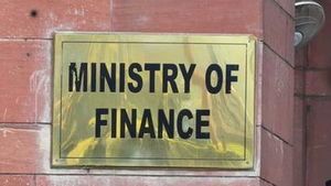 Finance Ministry quashes rumours of new change in income tax regime 