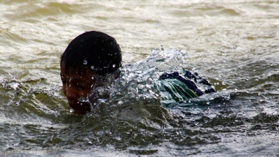 Nine-yr-old Rudra Singh swims across Yamuna in 18 minutes