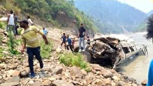 14 killed as tourist vehicle falls into Alaknanda River in Uttarakhand