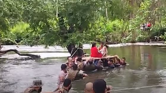 Jawans craft makeshift boat to cross swelling river, help woman & newborn to reach hospital