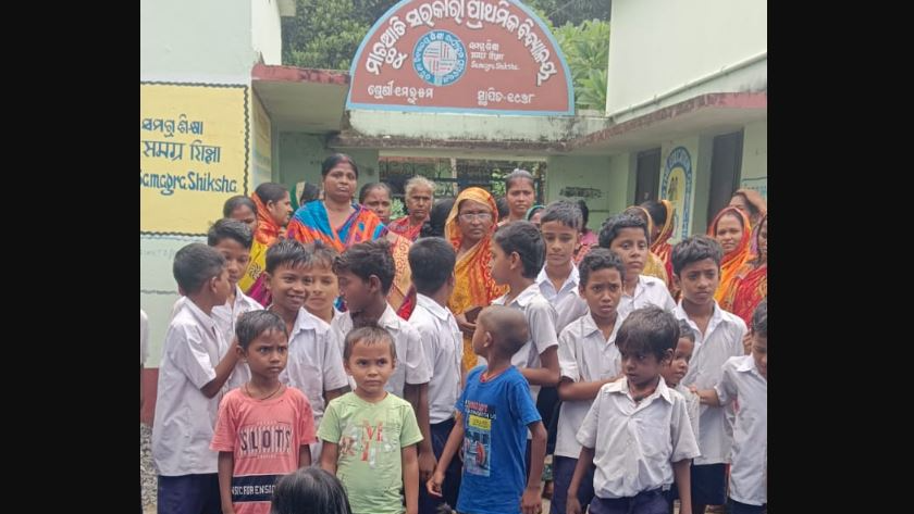 Ripple of kindness: Students along with parents protest school teacher's transfer in Odisha